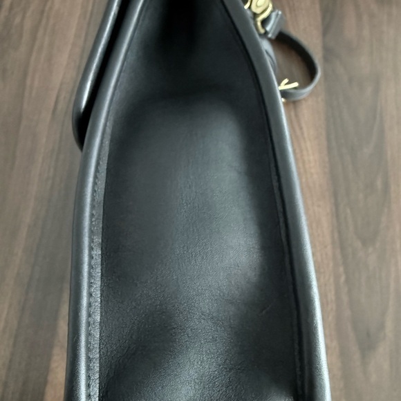 Vintage Coach Willis 9927 in Black with Brass Hardware - Picture 3 of 15